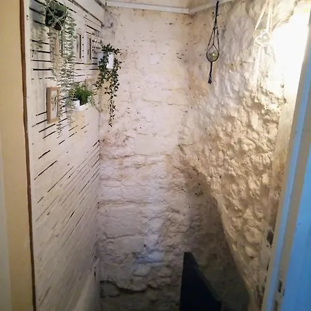 Le Repos Des Ducs, Accessible En Velo *