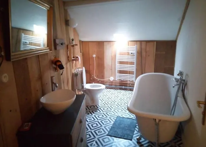 Le Repos Des Ducs, Accessible En Velo Fécamp